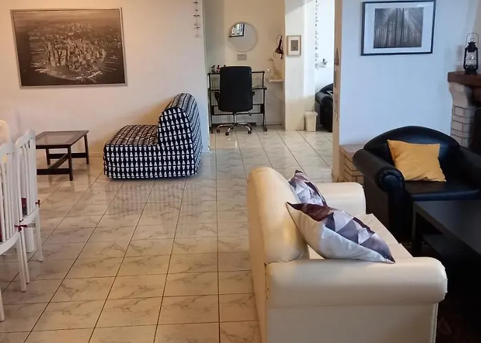 Seaside View 하니오티